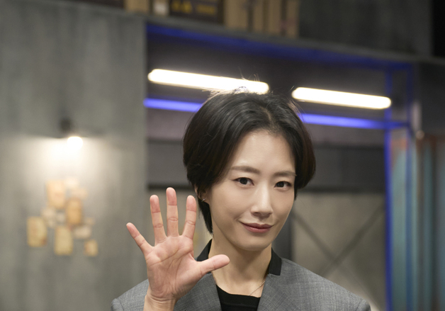 '용감한 형사들5' 새 MC 곽선영 "남편, 물개박수치며 좋아해"