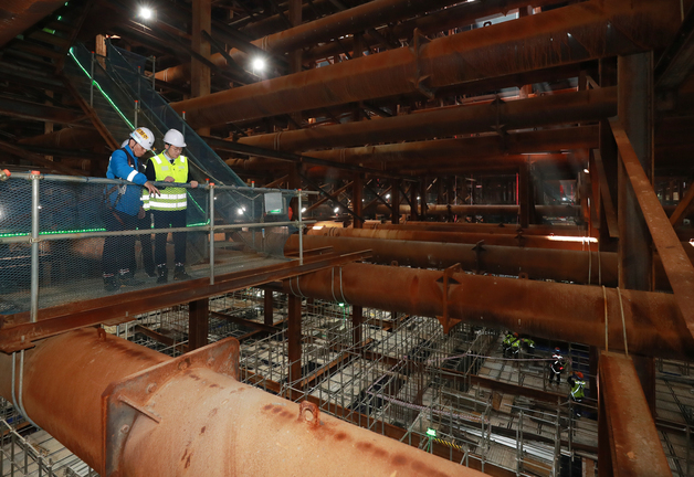 영동대로 복합개발 1공구 지하 현장 둘러보는 정원오 예비후보