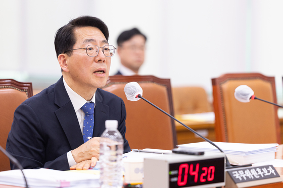 황종우 해수장관후보 "북극항로 시범운항 5년 운용…이후 상업운항"