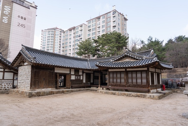 '왕과 사는 남자' 흥행에 금성당 주목…은평구 찾는 발길 이어져