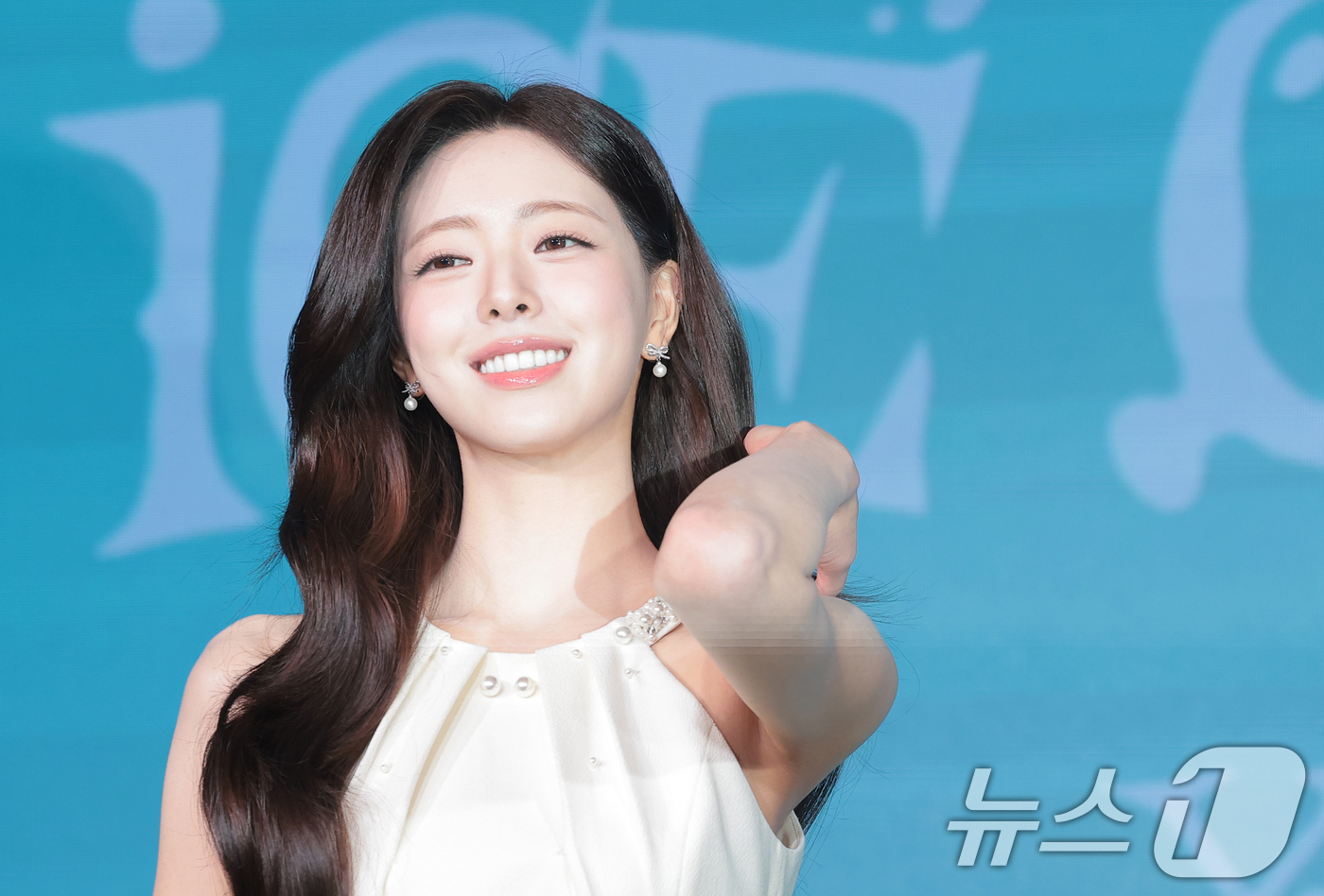 (서울=뉴스1) 권현진 기자 = 그룹 있지(ITZY) 유나가 23일 오후 서울 광진구 풀만 앰버서더 서울 이스트폴에서 가진 솔로 데뷔 앨범 ‘아이스크림(Ice Cream)’ 발매 …