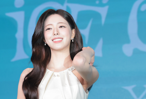 유나, 7년 만에 솔로 데뷔하는 있지 막내