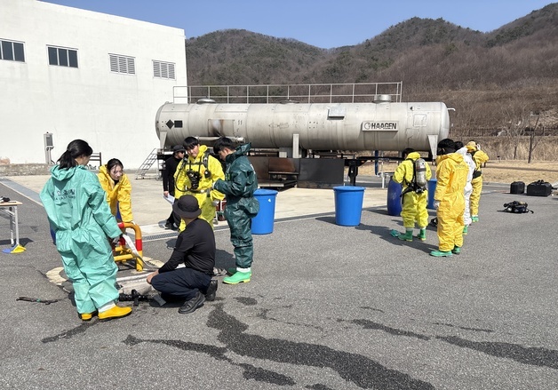 소방청, 군·해경 45명 화학사고 대응 교육…실습 70% 편성