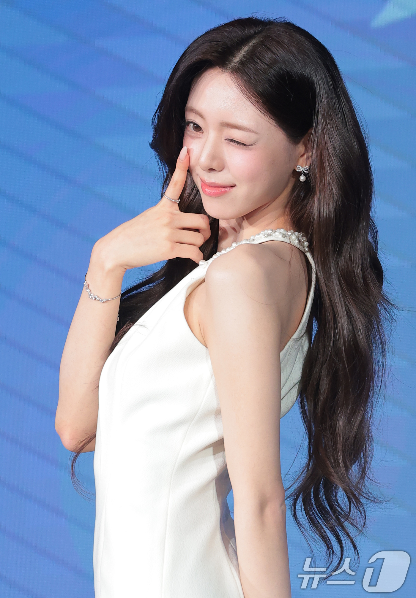 (서울=뉴스1) 권현진 기자 = 그룹 있지(ITZY) 유나가 23일 오후 서울 광진구 풀만 앰버서더 서울 이스트폴에서 가진 솔로 데뷔 앨범 ‘아이스크림(Ice Cream)’ 발매 …