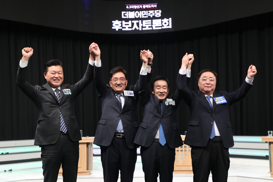 민주 충북지사 노영민·신용한 2파전…청주고·연세대 선후배 대결