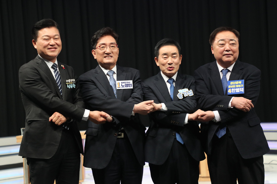 與 충북지사, 노영민·신용한 결선행…"과반 없어 최다득표 2인 대상"