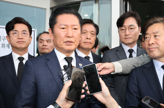 정부·여당, 대전 공장 화재 분향소 찾아 "응당한 책임 물을 것"