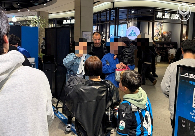 K리그1 인천의 '송현아 팝업스토어', 매출 1억원 돌파