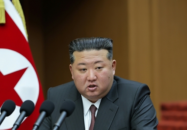 김정은 "韓 배척하고 무시할 것"…'두 국가' 헌법 반영은 불확실(종합)
