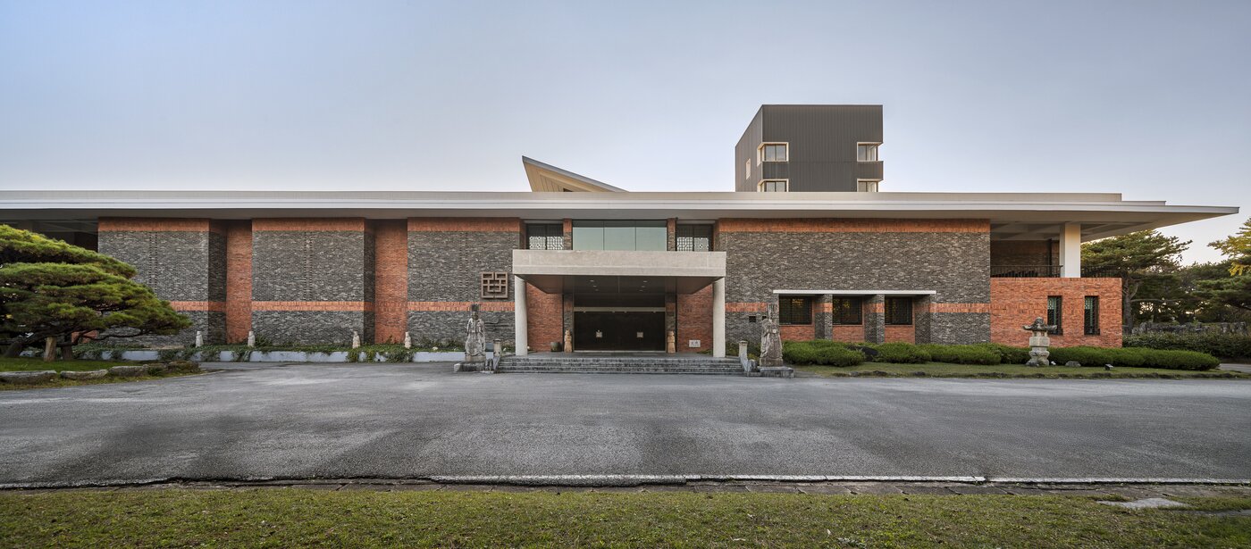 본문 이미지 - 아산 온양민속박물관 본관 전경.(최용준 작가 제공. 재판매 및 DB금지)/뉴스1