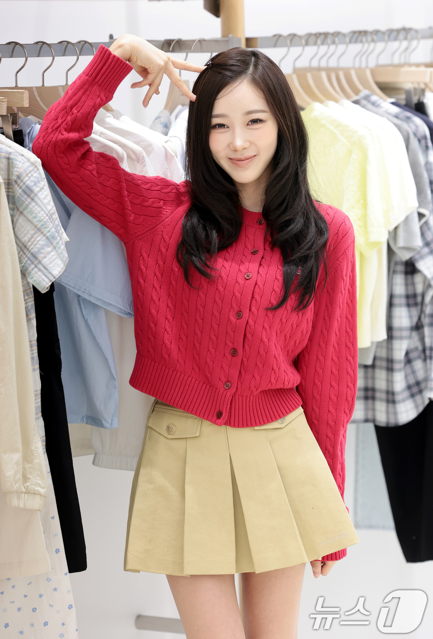 (서울=뉴스1) 권현진 기자 = 에스파 지젤이 24일 오전 서울 성동구 와키윌리 성수 플래그십 스토어에서 열린 오픈 기념 행사에 참석해 포즈를 취하고 있다. 2026.3.24/뉴스 …