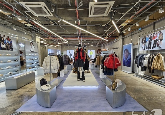 [단독] ABC마트, '성수' 첫 상설 매장 오픈…핵심 상권 공략 본격화