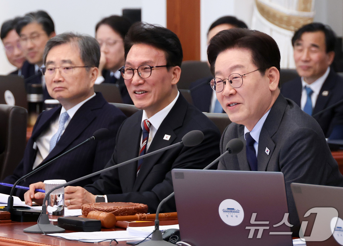 (서울=뉴스1) 허경 기자 = 이재명 대통령이 24일 청와대에서 열린 국무회의에서 발언하고 있다. (청와대통신사진기자단) 2026.3.24/뉴스1