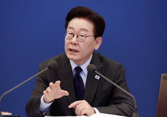 李대통령 "추경, 빚내는 것 아냐…국민 낸 세금 돌려드리는 것"(종합)