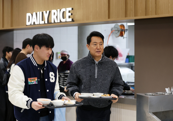 숭실대 학식 찾은 오세훈 시장