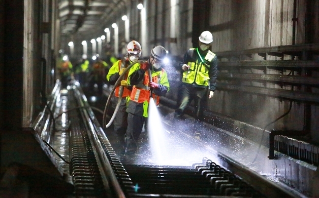 대전교통공사, 해빙기 맞아 도시철도 터널 전 구간 물청소