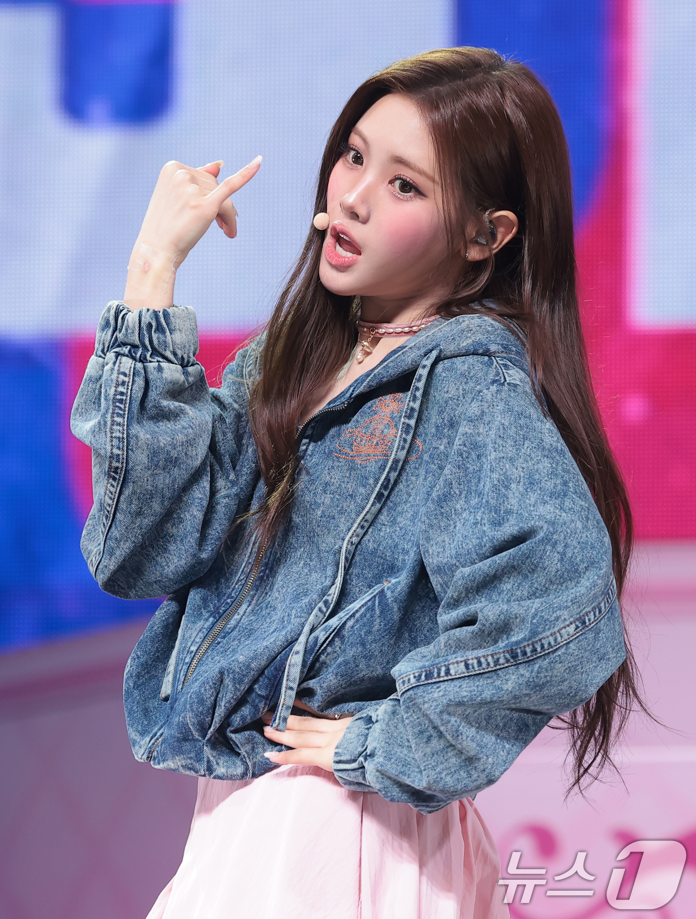 (서울=뉴스1) 권현진 기자 = 그룹 베이비돈크라이(Baby DONT cry) 이현이 24일 오후 서울 용산구 블루스퀘어 우리WON뱅킹홀에서 가진 미니 1집 ‘애프터 크라이(AFT …