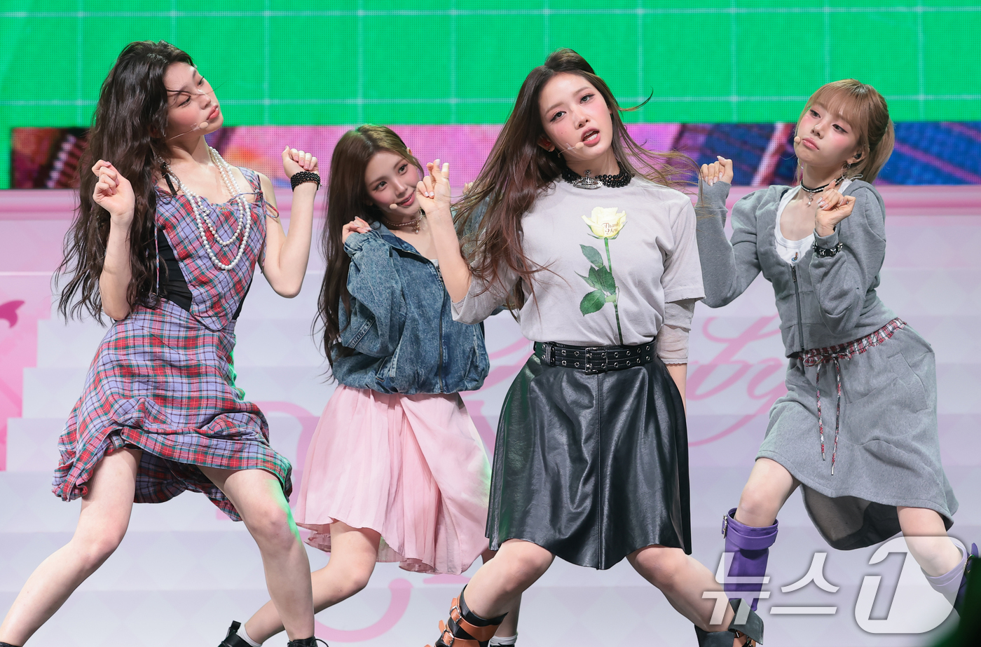 (서울=뉴스1) 권현진 기자 = 그룹 베이비돈크라이(Baby DONT cry)가 24일 오후 서울 용산구 블루스퀘어 우리WON뱅킹홀에서 가진 미니 1집 ‘애프터 크라이(AFTER …