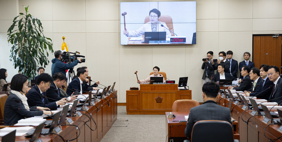 박홍근 기획예산처 장관 후보자 인사청문경과보고서 채택한 재경위