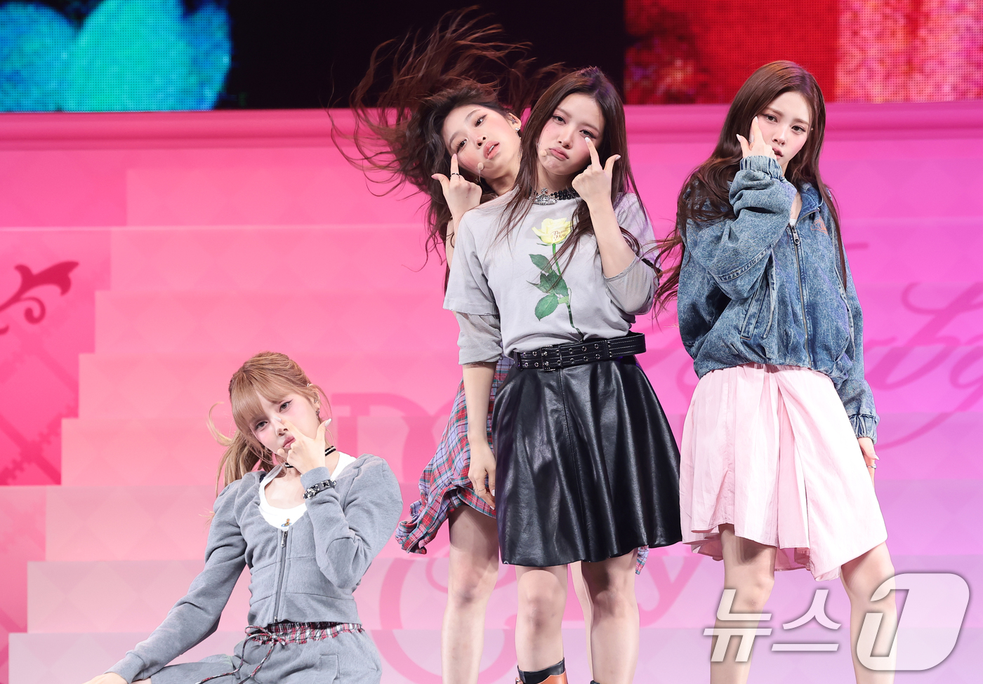 (서울=뉴스1) 권현진 기자 = 그룹 베이비돈크라이(Baby DONT cry) 미아(왼쪽부터)와 베니, 쿠미, 이현이 24일 오후 서울 용산구 블루스퀘어 우리WON뱅킹홀에서 가진 …
