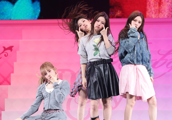 멋진 무대 선보이는 베이비돈크라이