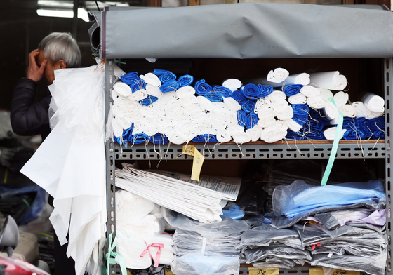 나프타 가격 급등…'비닐 대란' 우려