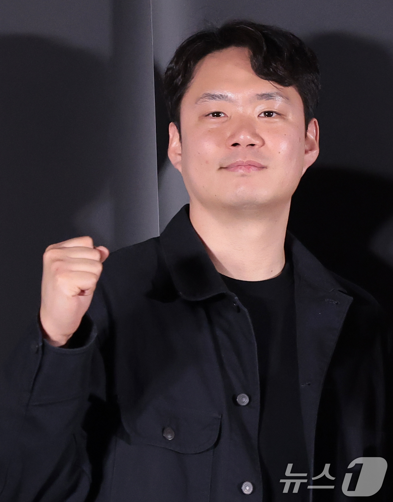 (서울=뉴스1) 권현진 기자 = 이상민 감독이 24일 오후 서울 용산구 CGV아이파크몰에서 열린 영화 ‘살목지’ 언론배급시사회 및 기자간담회에서 포즈를 취하고 있다.‘살목지’는 로 …