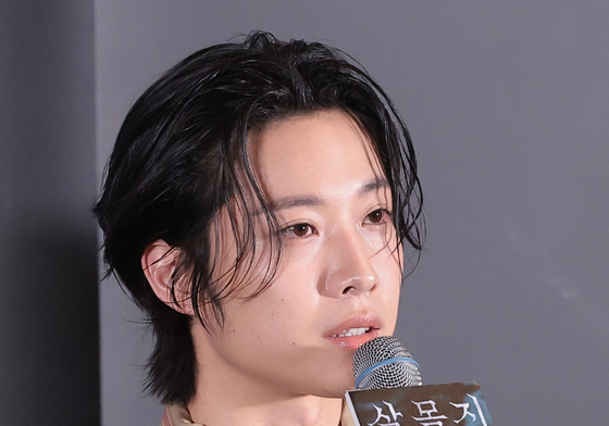 인사말 하는 이종원