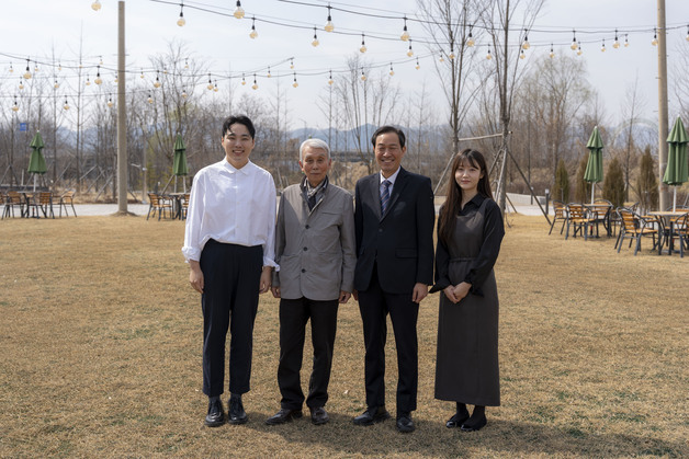 우상호 예비후보, 강원 정신·청년 미래 잇는 통합 후원회장단 위촉