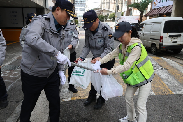 은평경찰서, 불광동서 민·경 합동순찰·플로깅 캠페인