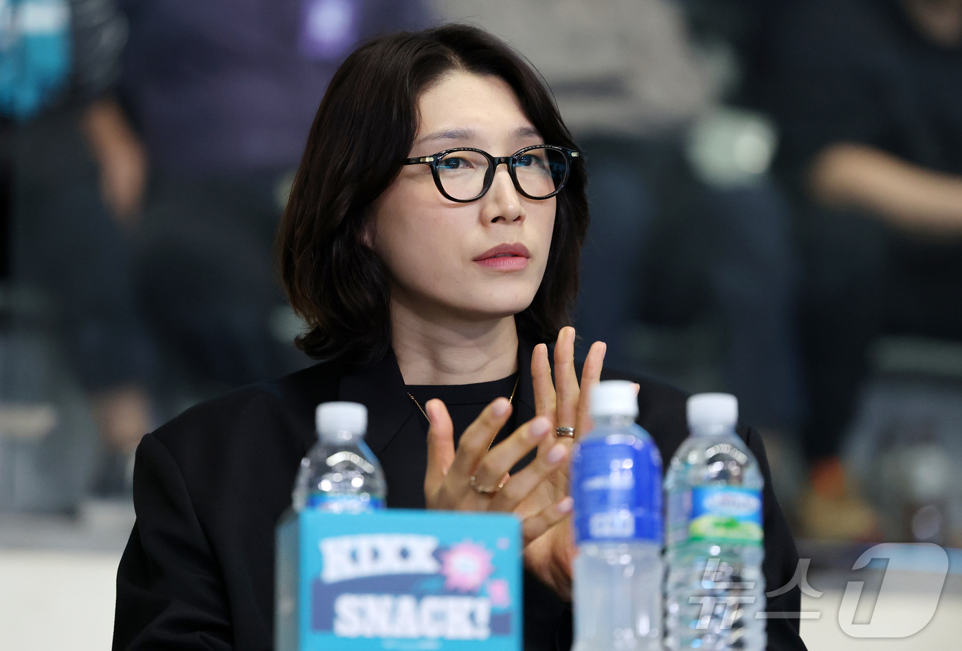 (서울=뉴스1) 김진환 기자 = 24일 오후 서울 중구 장충체육관에서 열린 2025-26 V리그 여자부 준플레이오프 GS칼텍스와 흥국생명의 경기, 지난 시즌을 끝으로 흥국생명에서 …