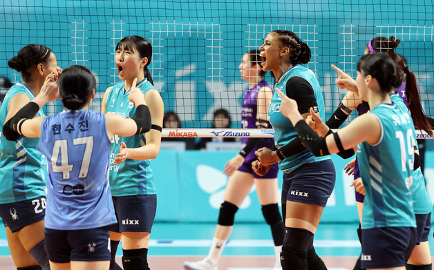 환호하는 GS칼텍스