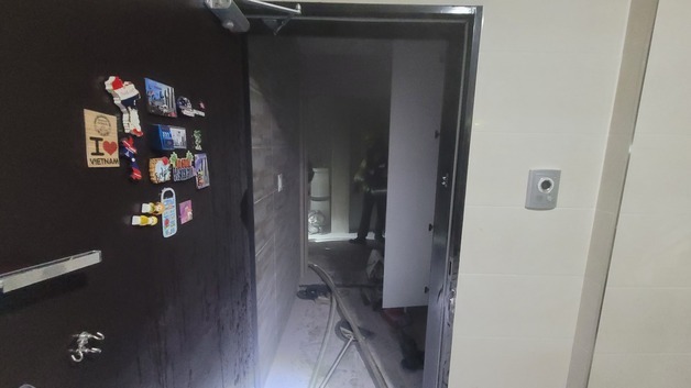 한밤 제주 공동주택 화재 16명 대피…전기적 요인  추정