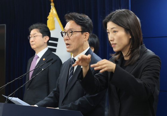 김민석 국무총리, 비상경제 대응체계 관련 브리핑