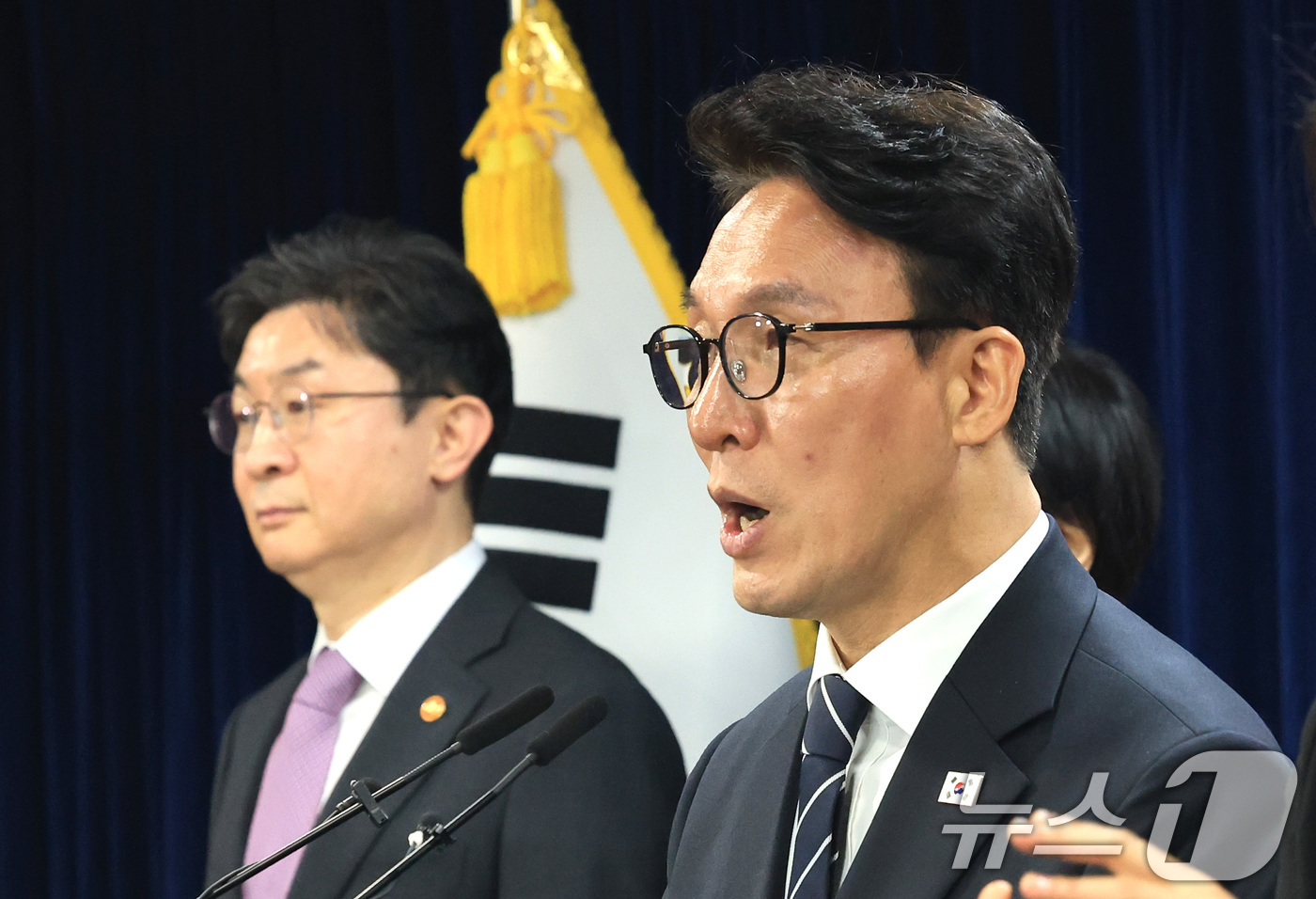 (서울=뉴스1) 임세영 기자 = 김민석 국무총리가 25일 서울 종로구 정부서울청사에서 비상경제 대응체계 관련 브리핑을 하고 있다. 2026.3.25/뉴스1