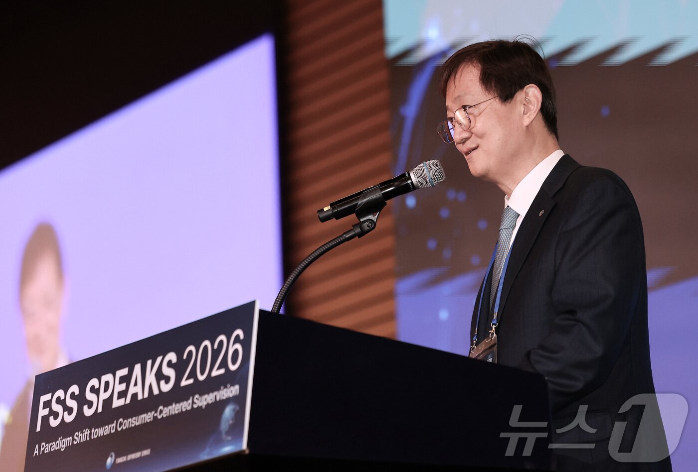본문 이미지 - 이찬진 금융감독원장이 25일 서울 영등포구 여의도 한국경제인협회에서 열린 외국계 금융회사 대상 연례 업무설명회인 'FSS SPEAKS 2026'에서 환영사를 하고 있다. 2026.3.25 ⓒ 뉴스1 김성진 기자