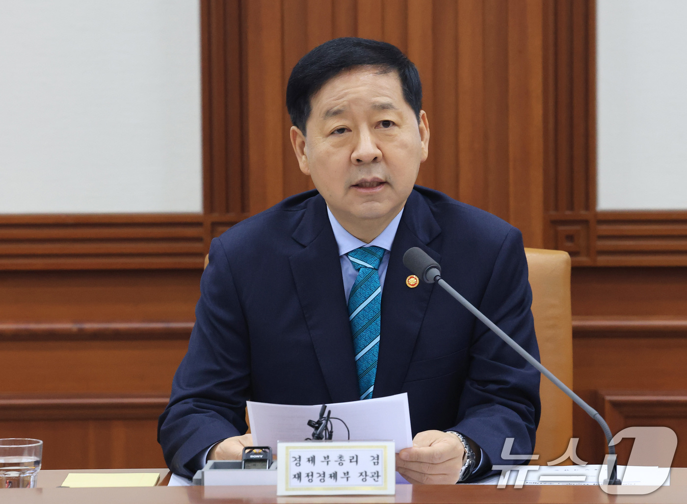 (서울=뉴스1) 임세영 기자 = 구윤철 부총리 겸 재정경제부 장관이 25일 서울 종로구 정부서울청사에서 열린 국가창업시대 전략회의에서 모두발언을 하고 있다.  2026.3.25/뉴 …