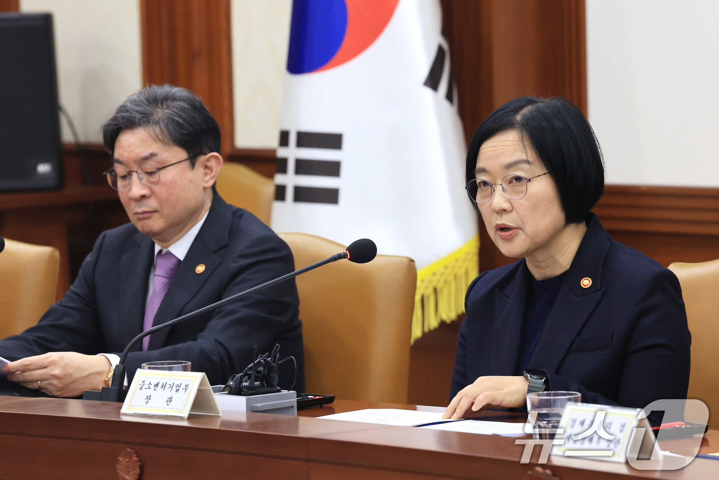 (서울=뉴스1) 임세영 기자 = 한성숙 중소벤처기업부 장관이 25일 서울 종로구 정부서울청사에서 열린 국가창업시대 전략회의에서 발언을 하고 있다.  2026.3.25/뉴스1