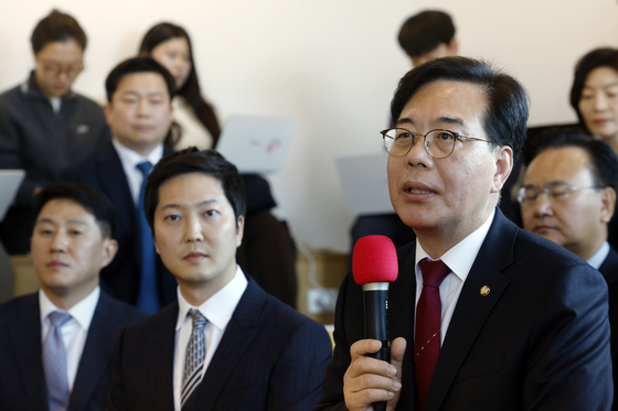 인사말 하는 송언석 원내대표