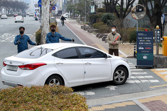 승용차 5부제 시작
