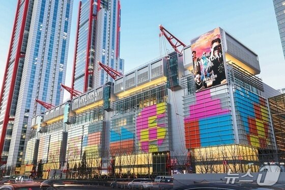 본문 이미지 - 더현대서울 전경(현대백화점 제공)