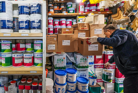 "팔수록 손해지만"…페인트업계, 가격 인상 철회·축소 결단 (종합)