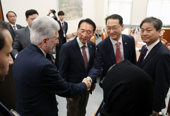 국회 방문한 주한 이란 대사