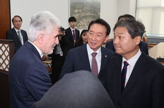 국회 방문한 주한 이란 대사