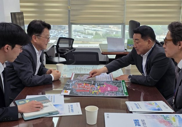 서철모 구청장, 중앙정부 협력 강화로 노후주거지 정비 공모 박차