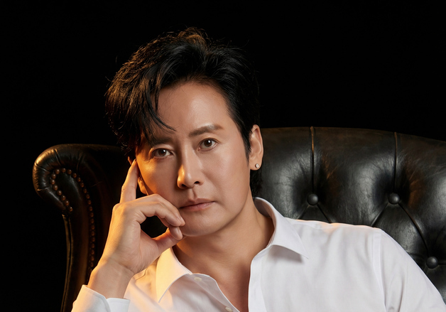 크리스조, 첫 정규 발매…클래식 기반 다채로운 장르 퓨전