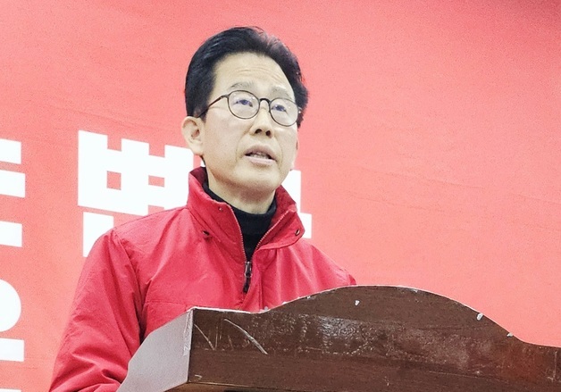 후보 단일화 입장 밝히는 김형일 예비후보