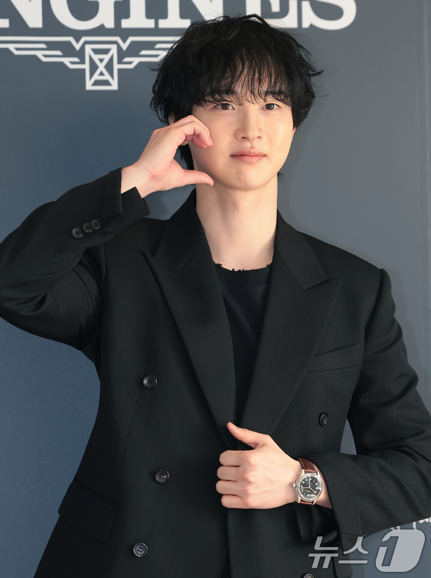 (서울=뉴스1) 권현진 기자 = 배우 장동윤이 25일 서울 강남구 웨스틴 파르나스에서 열린 스위스 워치 브랜드 론진 2026 신제품 프레젠테이션에 참석해 포즈를 취하고 있다. 20 …