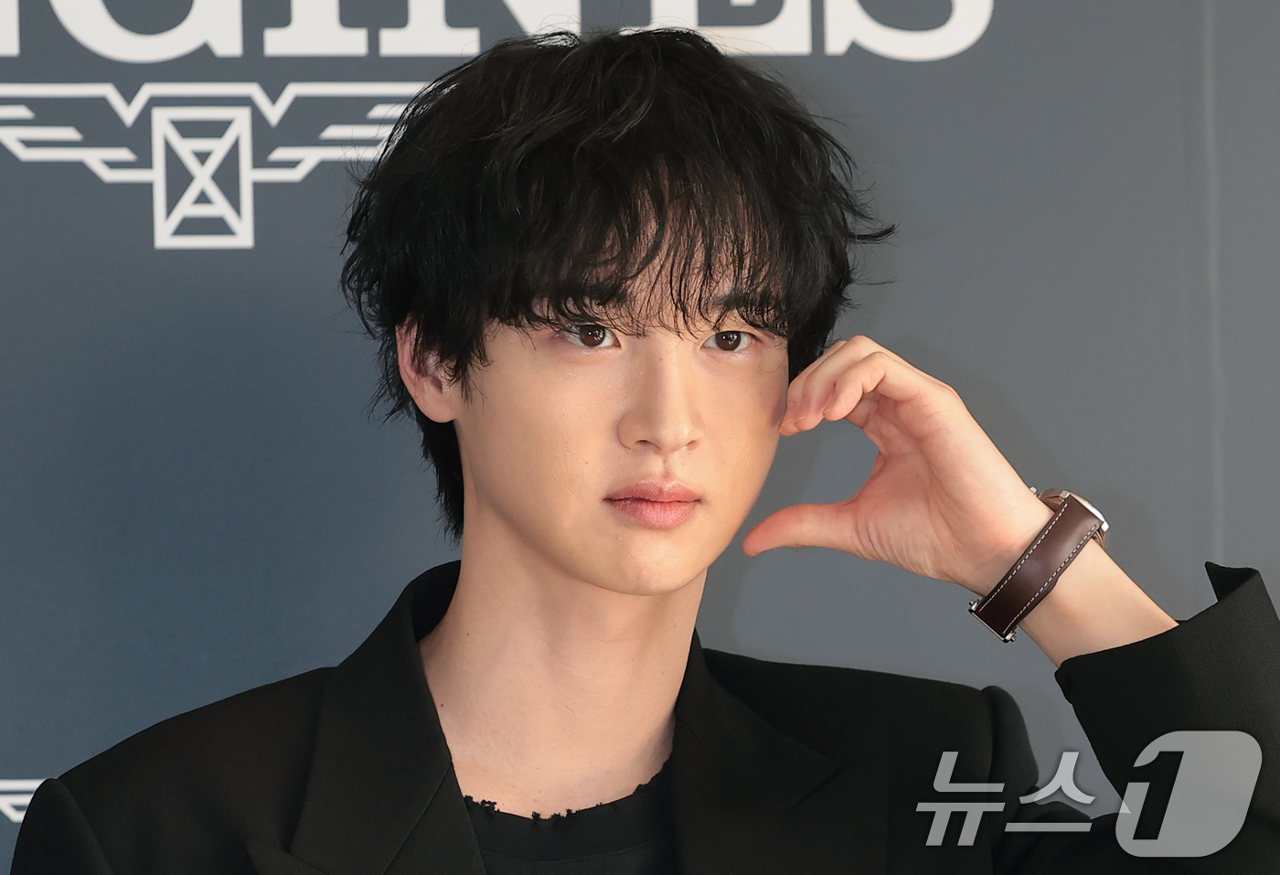 (서울=뉴스1) 권현진 기자 = 배우 장동윤이 25일 서울 강남구 웨스틴 파르나스에서 열린 스위스 워치 브랜드 론진 2026 신제품 프레젠테이션에 참석해 포즈를 취하고 있다. 20 …
