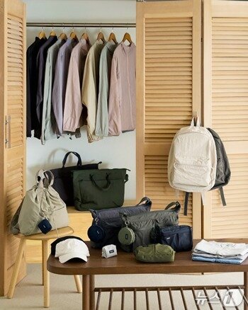 본문 이미지 - 아성다이소가 지난 2월 공개한 '캐쥬얼 경량 시리즈' (아성다이소 제공)